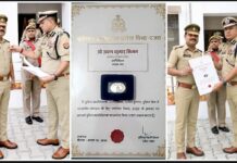 स्वतंत्रता दिवस पर पुलिस सेवा में सराहनीय योगदान, ADG SK भगत ने SOG प्रभारी श्रवण कुमार निगम को किया सम्मानित